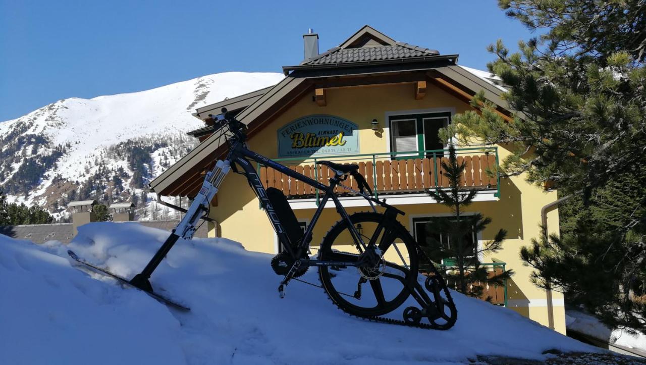 Almhaus Bluemel Appartement Turracher Höhe Buitenkant foto
