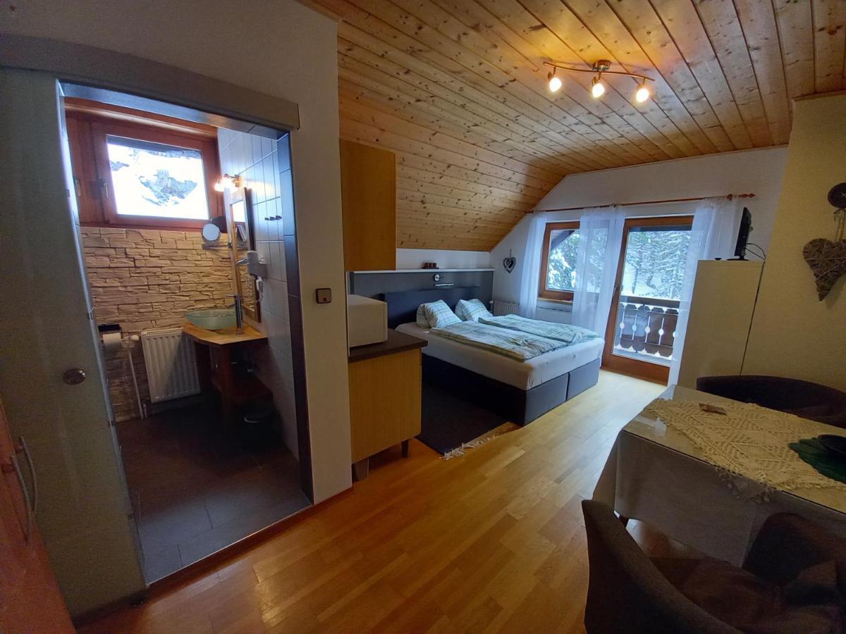 Almhaus Bluemel Appartement Turracher Höhe Buitenkant foto